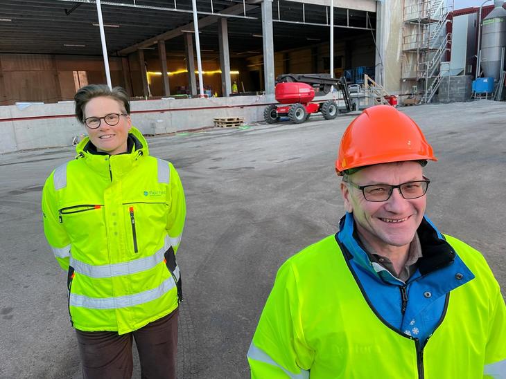 Fabrikksjef Therese Ryan og Steinar Elgvin, teknisk sjef i Nortura Tønsberg Fabrikksjef Therese Ryan og Steinar Elgvin, teknisk sjef i Nortura Tønsberg
