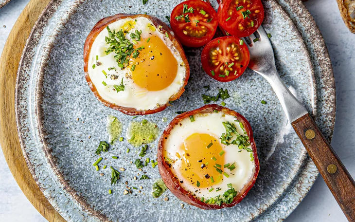 Mini egg og bacon pai Mini egg og bacon pai