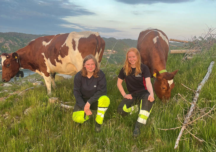 Vinnerne fra KVS-Lyngdal fra venstre, Selia Harboe og Sigrid Vaarvik Benninghoff Vinnerne fra KVS-Lyngdal fra venstre, Selia Harboe og Sigrid Vaarvik Benninghoff